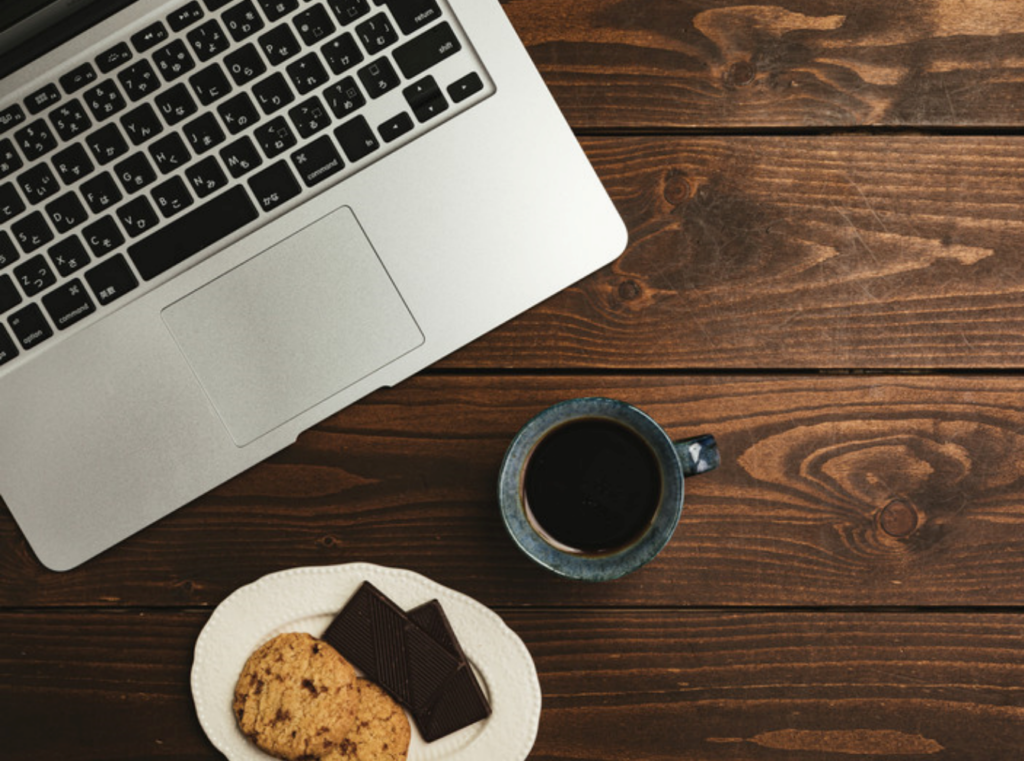 パソコンとクッキー